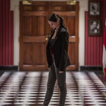 Photo by https://www.finnsquare.com/ photo of a girl looking down located at Rideau Hall